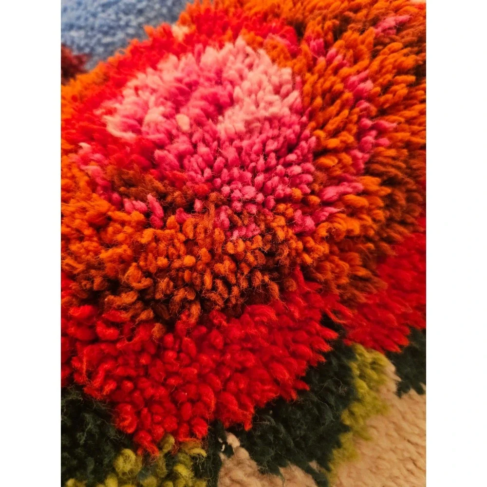 Vintage Floral Roses Needlepoint Latch Rug‎ Wall Hanging Pink Red Green 21x27